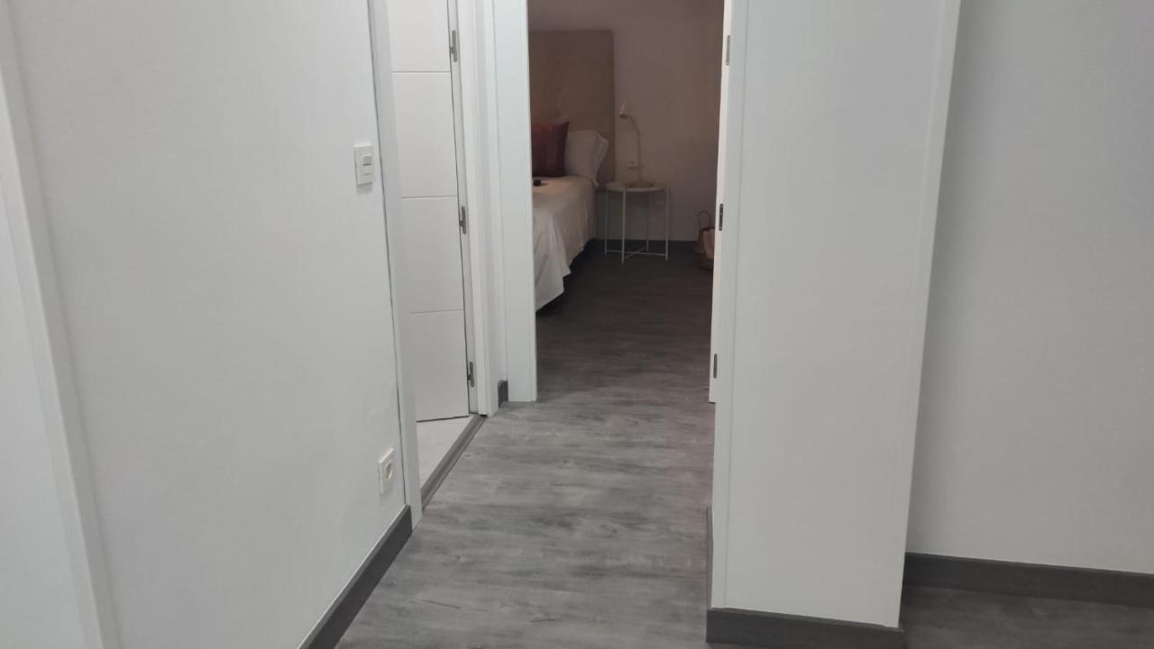 Casa Gascona Con Parking, Wifi Y Netflix Gratis!! By Delabra Apartments Овиедо Екстериор снимка