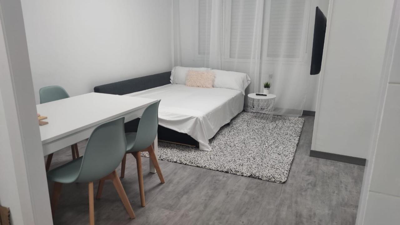 Casa Gascona Con Parking, Wifi Y Netflix Gratis!! By Delabra Apartments Овиедо Екстериор снимка