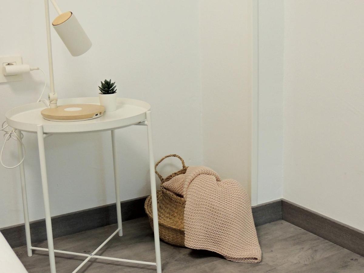 Casa Gascona Con Parking, Wifi Y Netflix Gratis!! By Delabra Apartments Овиедо Екстериор снимка